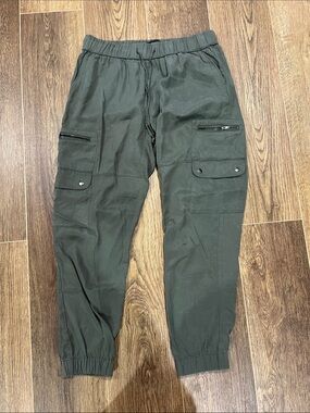 Women’s Olive Green Cargo Jogger Pants
